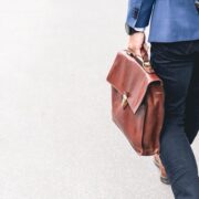 誰にでもできる仕事ばかりで自分に価値がないように感じたら キャリア コンサルティング ラボ